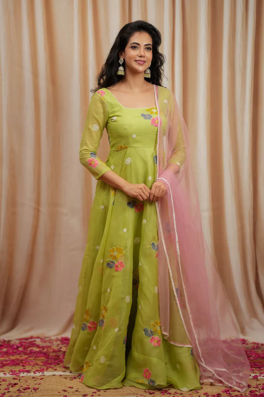 Sathya Premium Simple and Elegant Anarkali