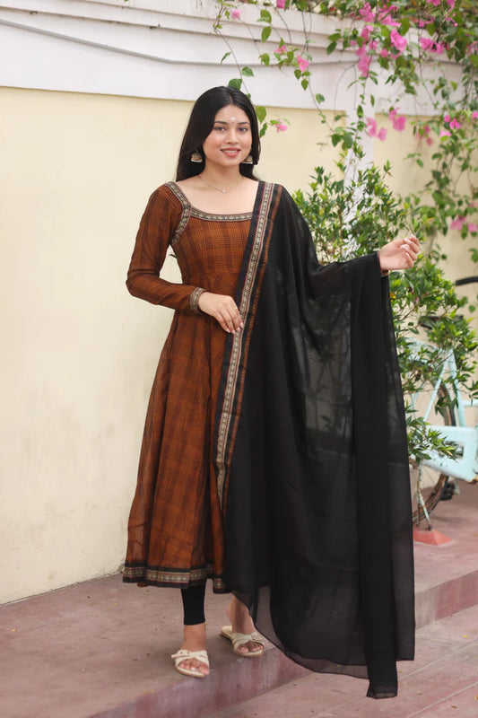 Anbini Pure Handloom Anarkali